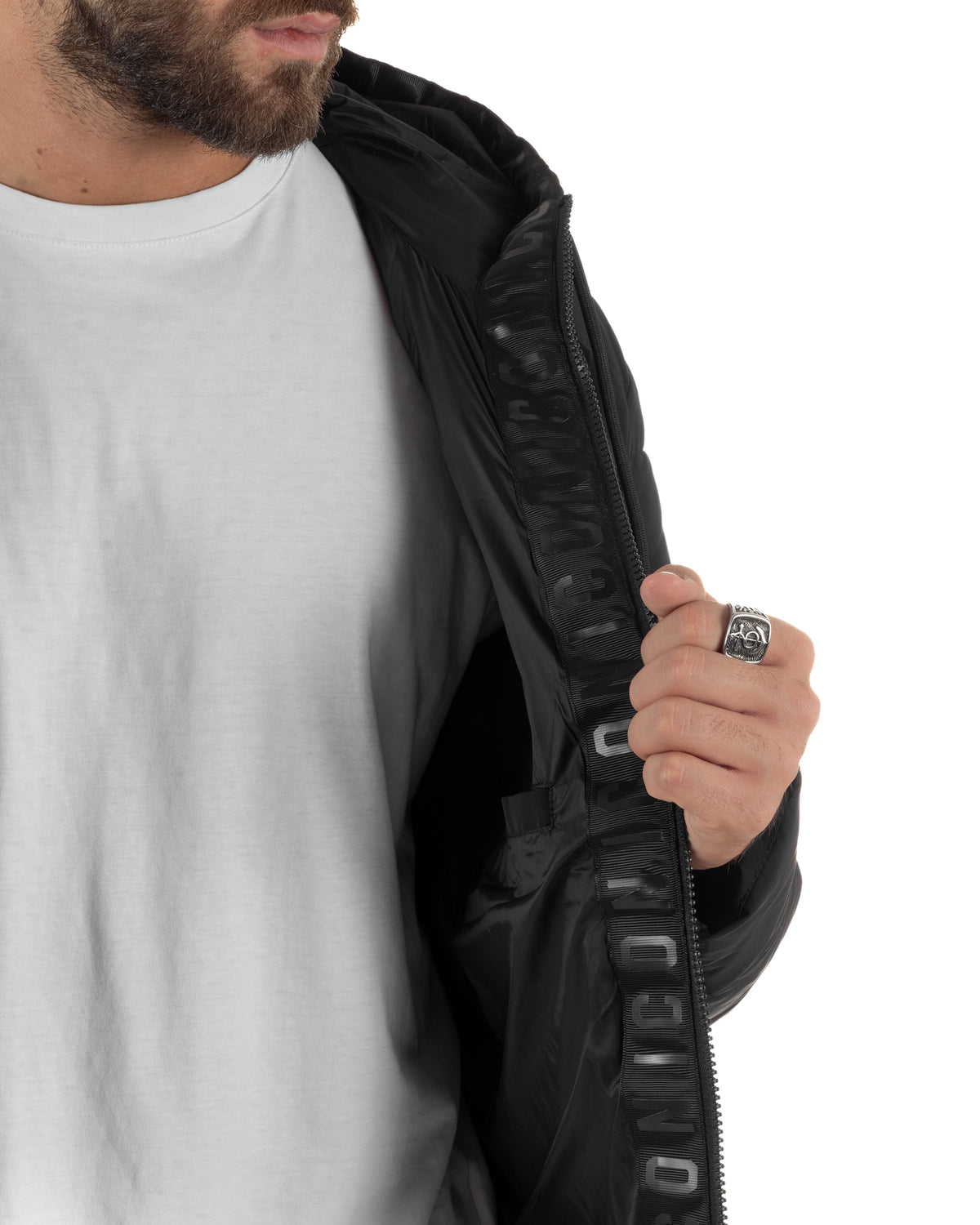 Giubbotto piumino uomo imbottito trapuntato zip con cappuccio e logo nero ICON IUJ019