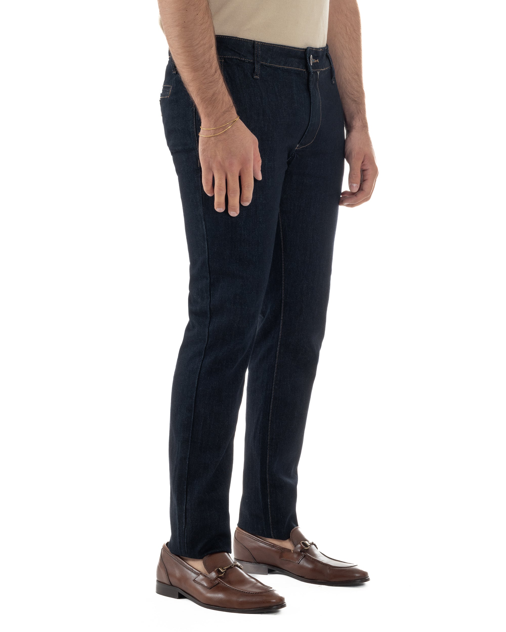 Vista completa jeans uomo denim scuro slim fit tasche america versatile