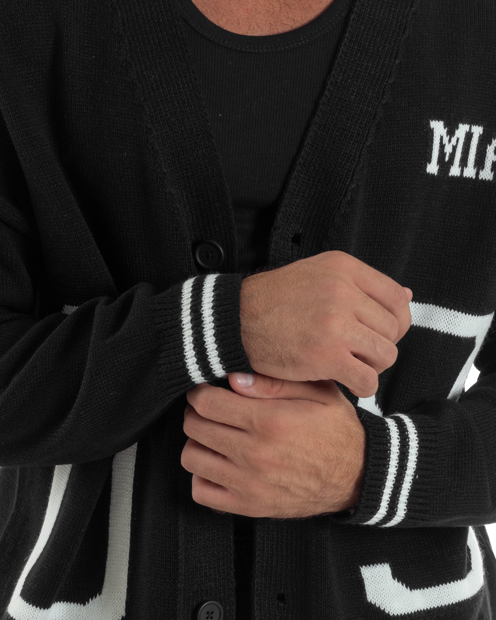 Cardigan Uomo Lana Maglia Scollo a V Relaxed Fit Nero M3021A