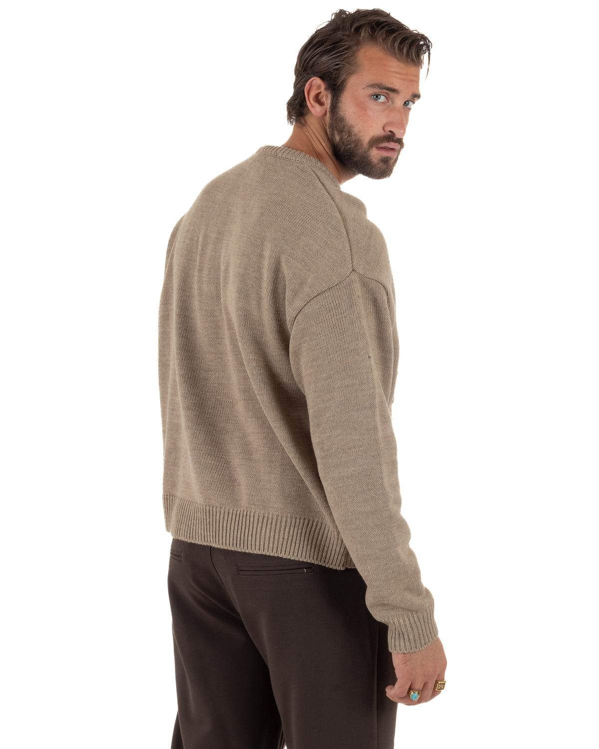 Maglioncino uomo girocollo boxy fit intrecci effetto sfilacciato beige GIOSAL-M3154A