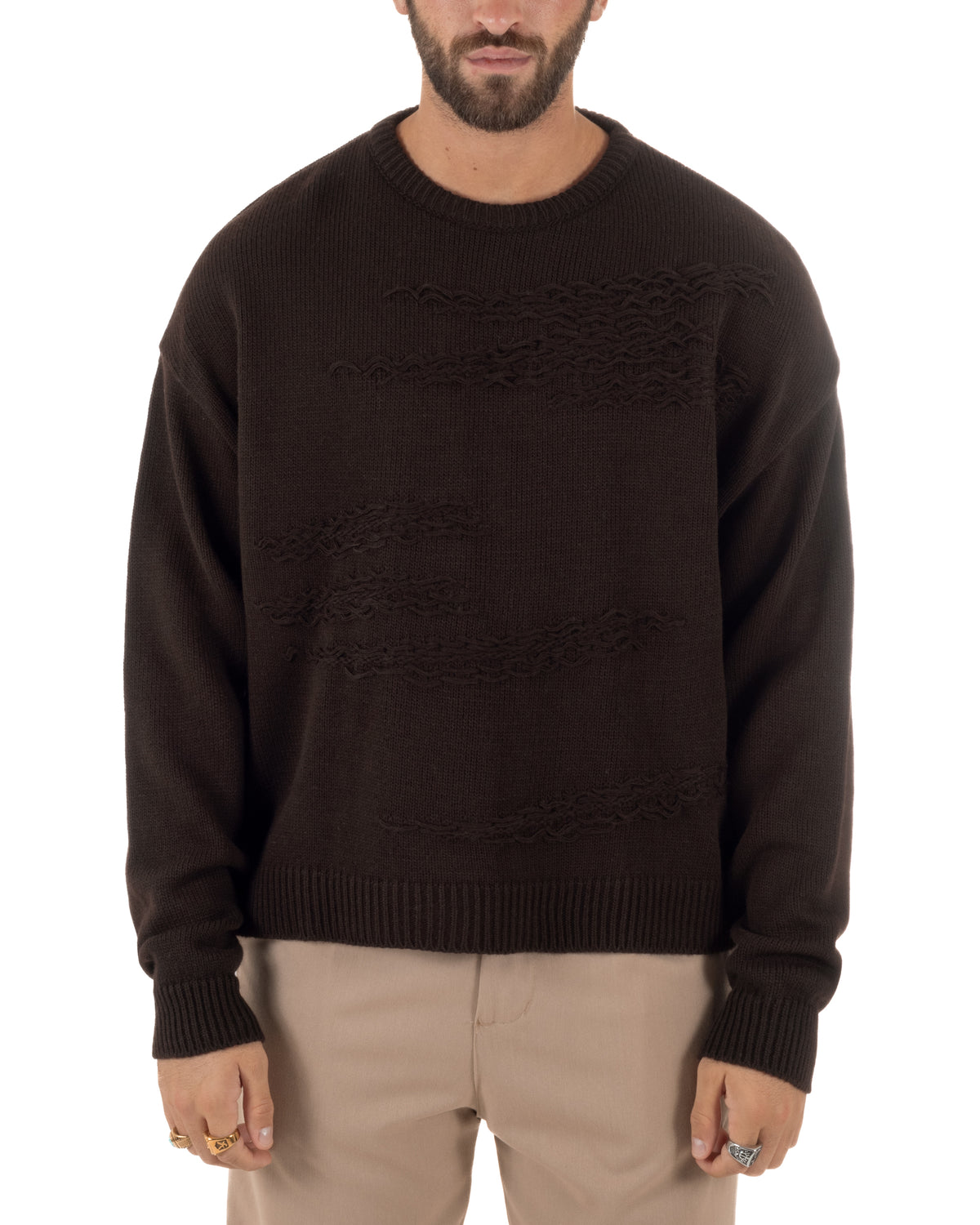 Maglioncino uomo girocollo boxy fit intrecci effetto sfilacciato marrone GIOSAL-M3156A