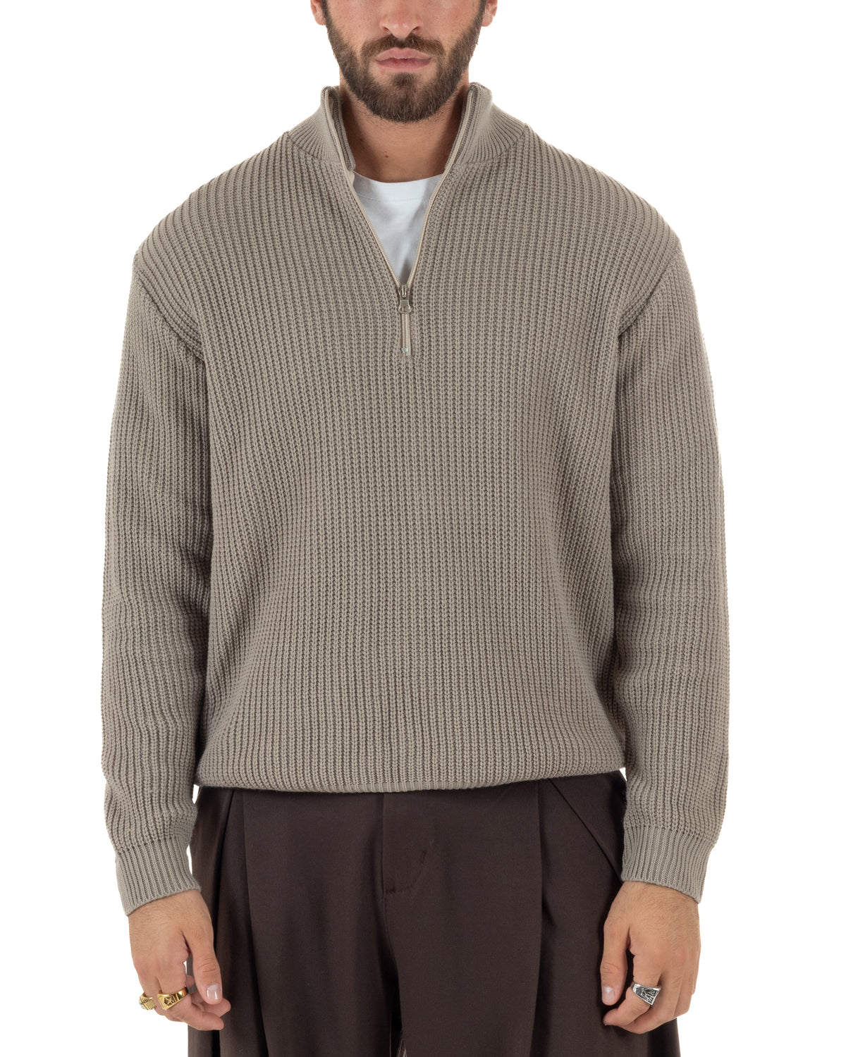 Maglioncino uomo in maglia a coste con collo alto e mezza zip fango GIOSAL-M3165A