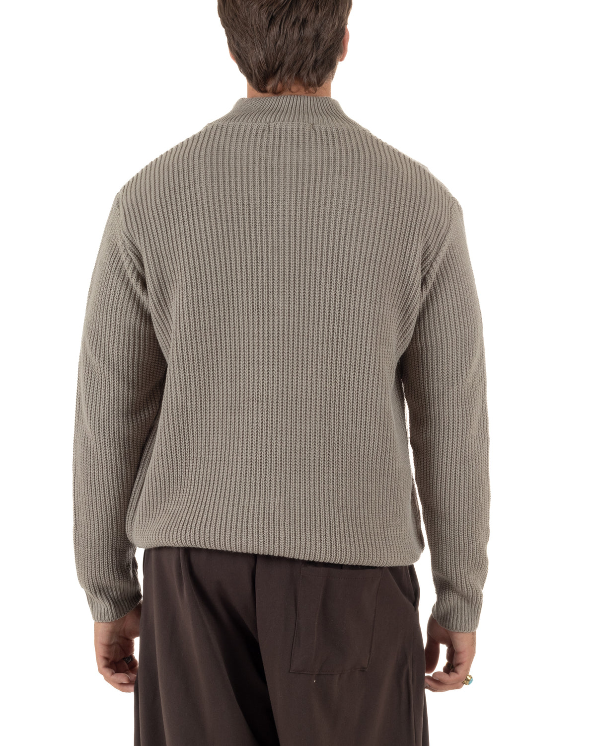 Maglioncino uomo in maglia a coste con collo alto e mezza zip fango GIOSAL-M3165A