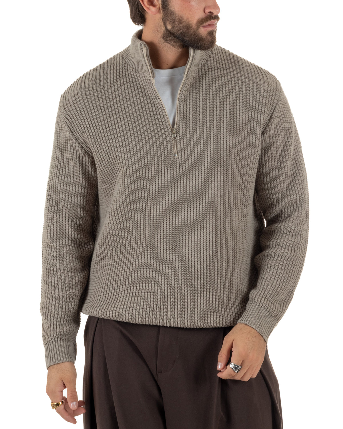 Maglioncino uomo in maglia a coste con collo alto e mezza zip fango GIOSAL-M3165A