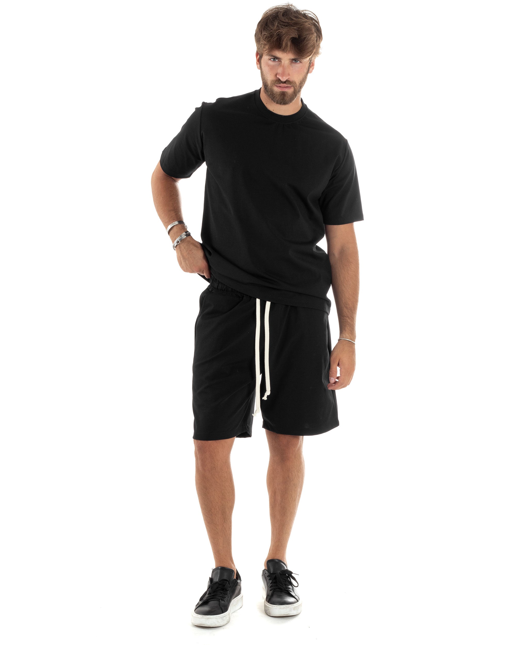 Completo Set Coordinato Uomo Cotone Outfit Basic Casual T-shirt Girocollo Bermuda Con Laccio Pantalaccio Regular Fit Nero GIOSAL-OU2457A