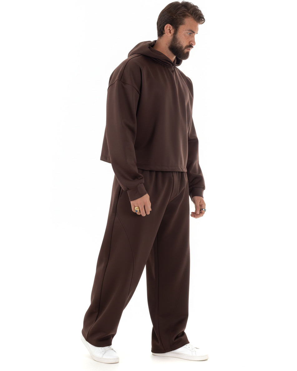Vista completa coordinato uomo marrone felpa crop pantaloni baggy viscosa