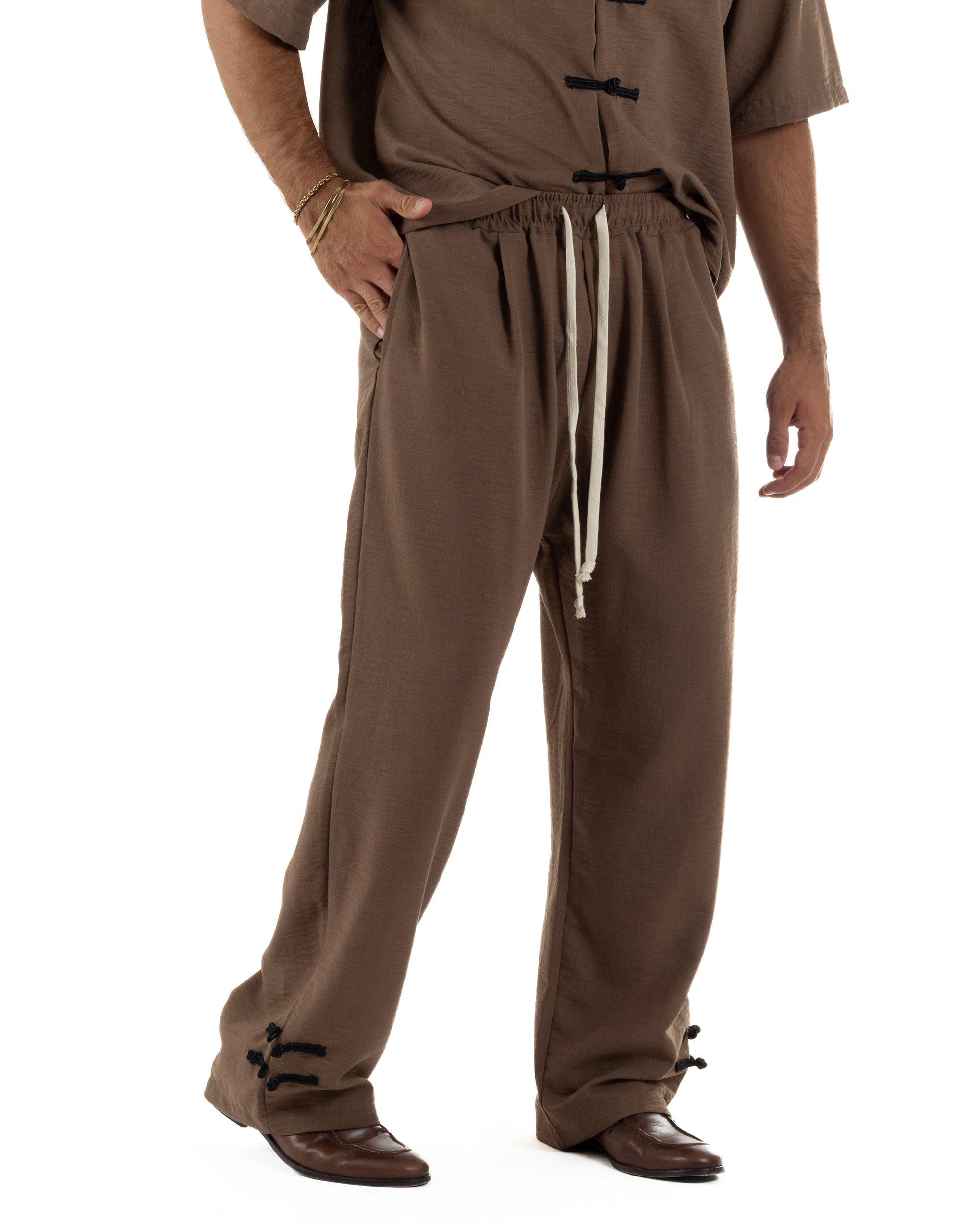 Coordinato uomo completo relaxed camicia coreana orientale pantaloni con coulisse marrone GIOSAL-OU2563A