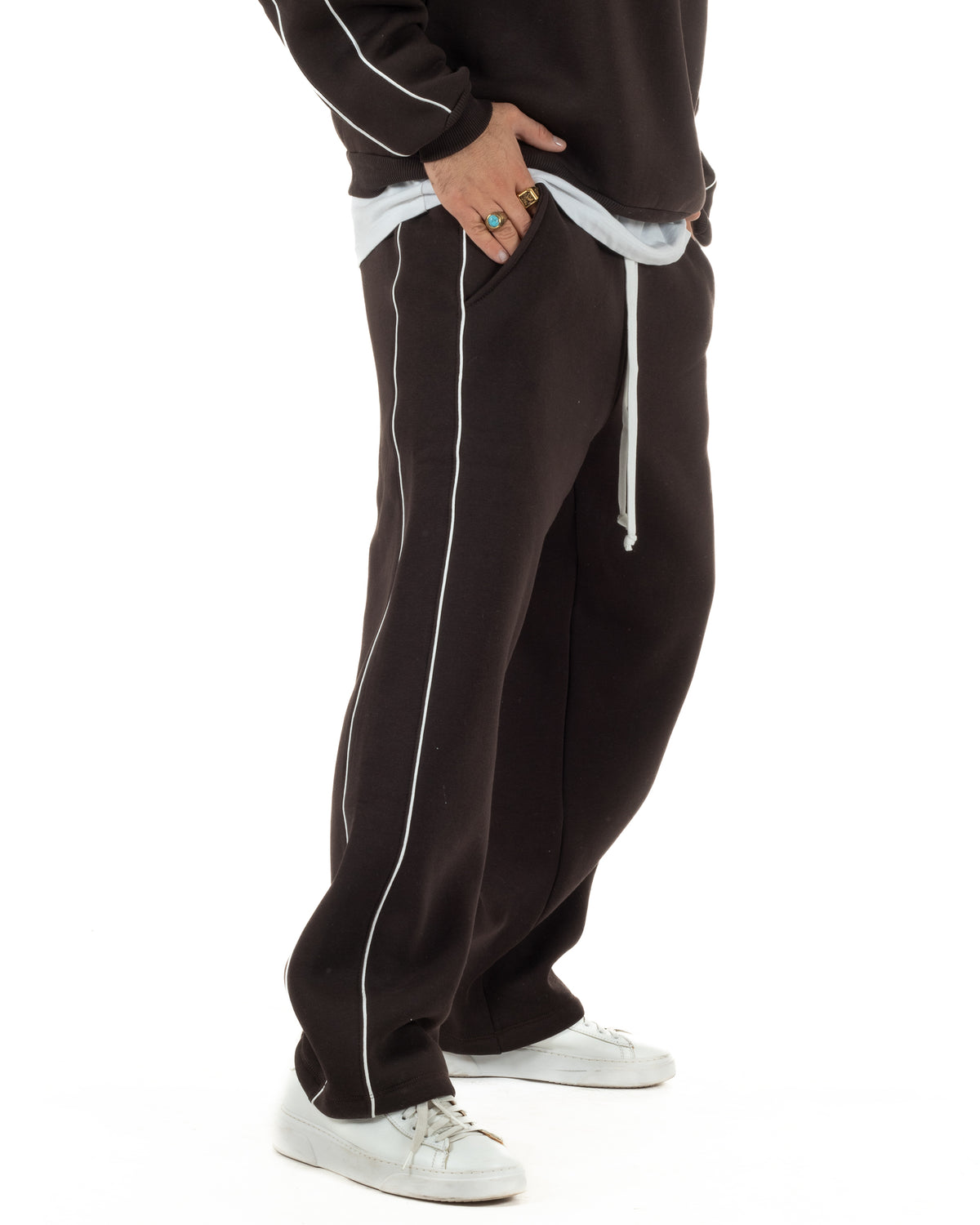 Coordinato tuta uomo oversize collo alto felpa mezza zip pantaloni wide leg marrone GIOSAL-OU2580A