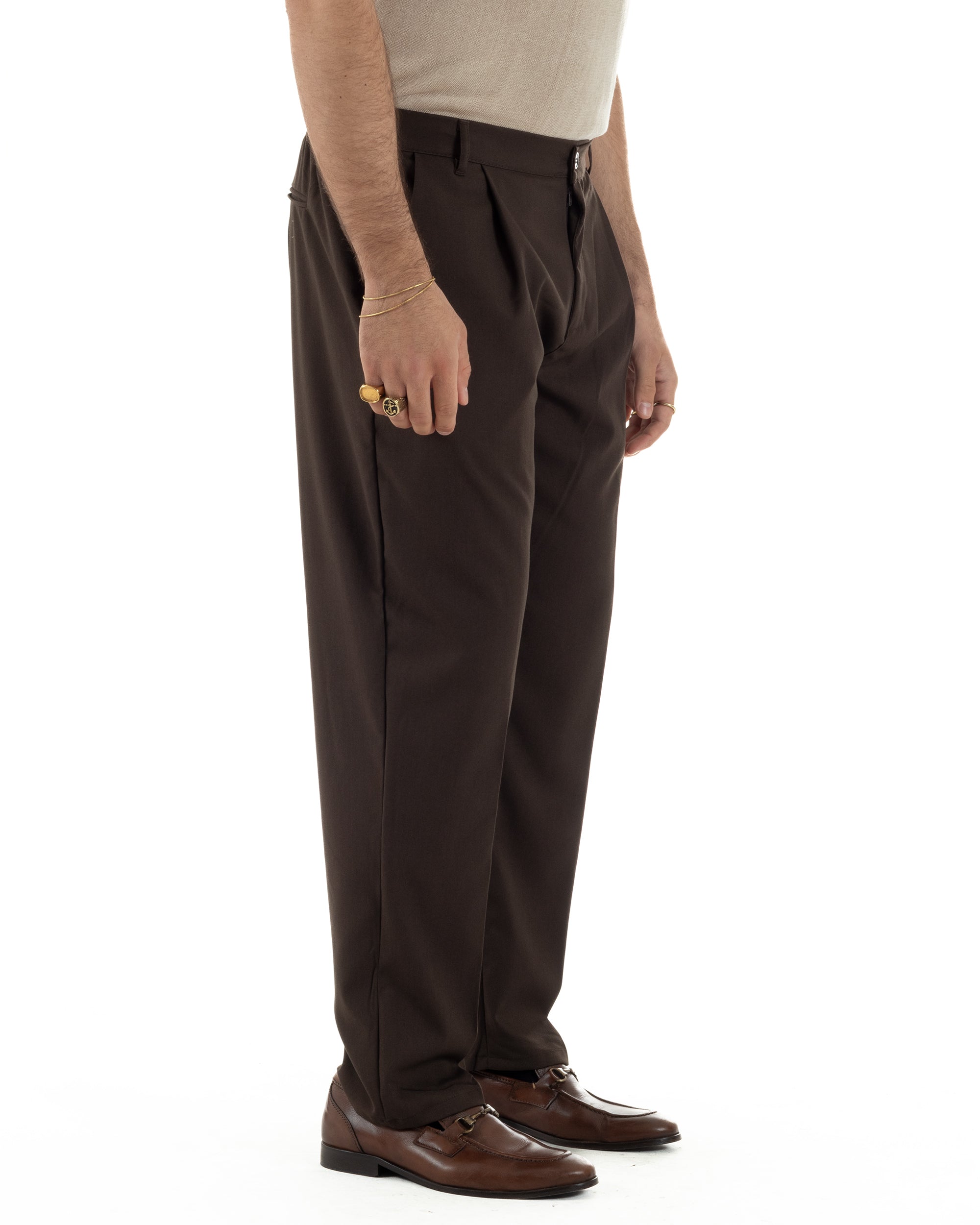 Vista completa pantaloni uomo marrone baggy pinces fondo largo made in Italy