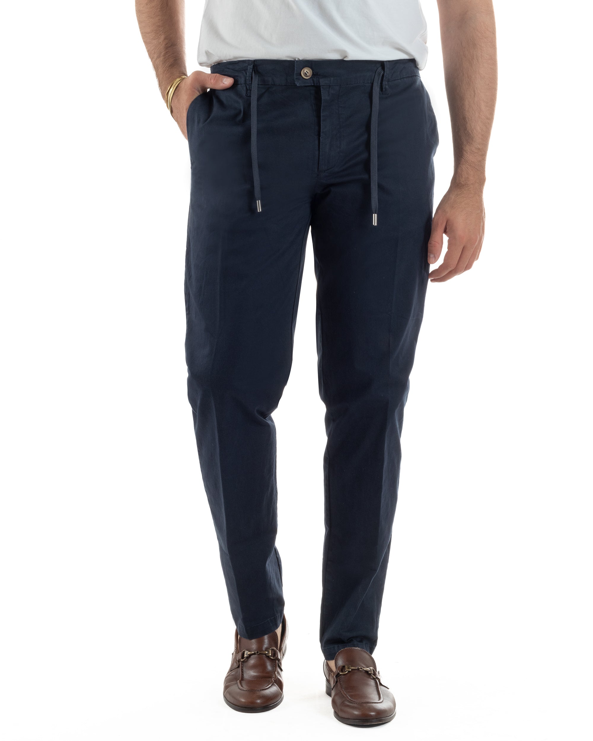 Pantaloni chino uomo blu slim fit coulisse laccetti metallici bottone dorato smart casual