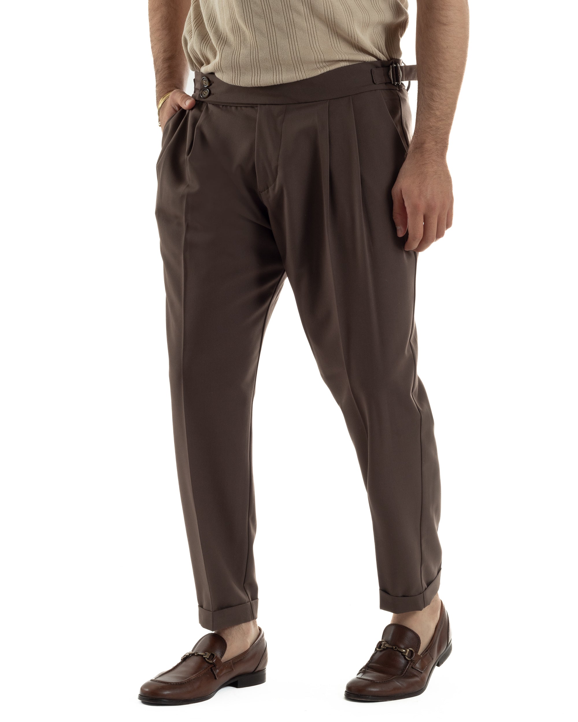 Vista laterale pantaloni uomo marrone gurkha regular fit viscosa fibbie regolabili risvolto cucito