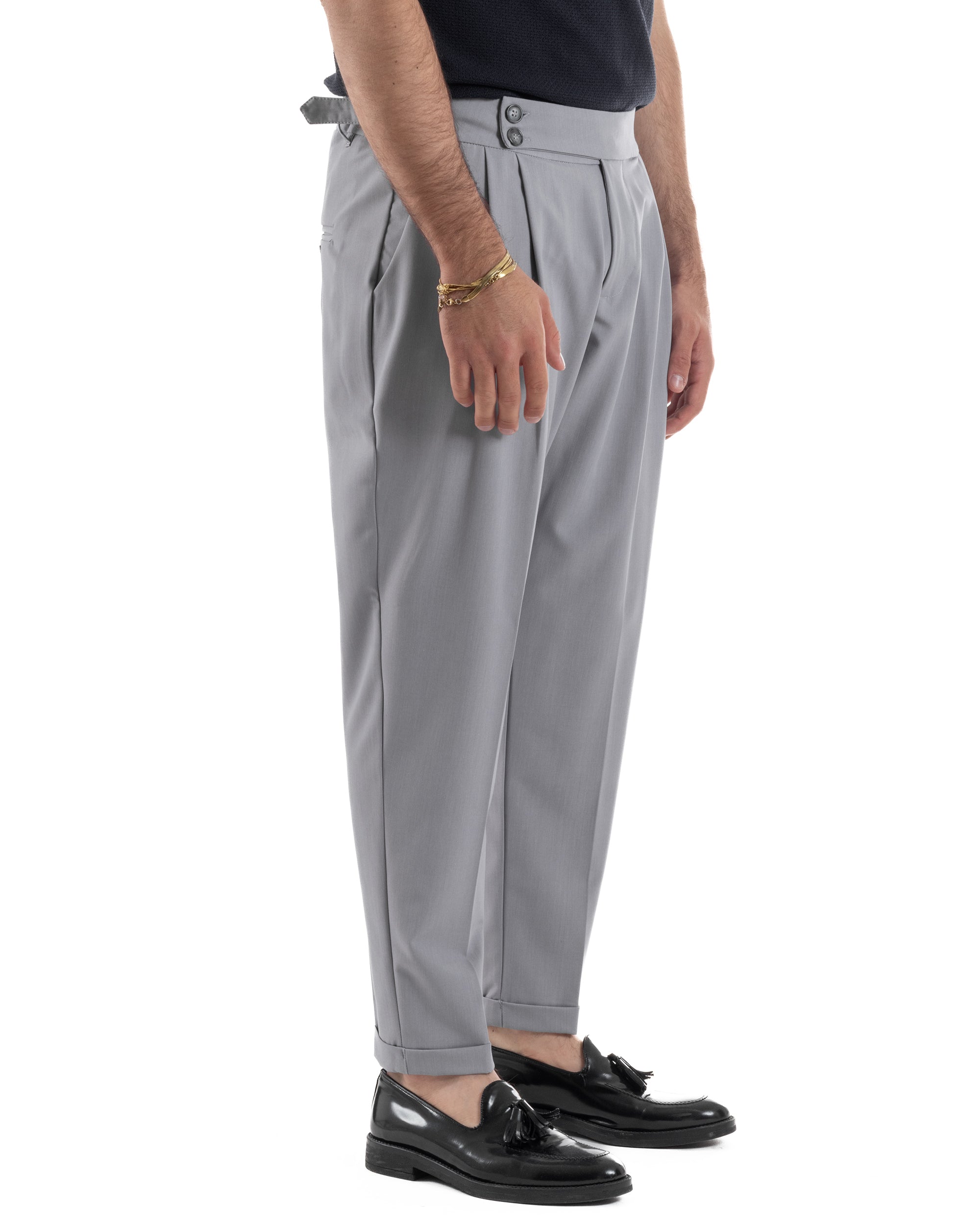 Vista laterale pantaloni uomo grigio gurkha regular fit viscosa fibbie regolabili risvolto cucito