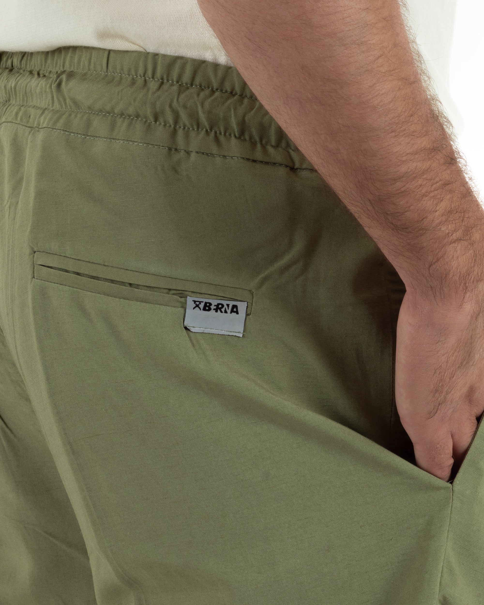 Pantalaccio uomo lino viscosa pantaloni coulisse relaxed fit verde militare BERNA M-261226