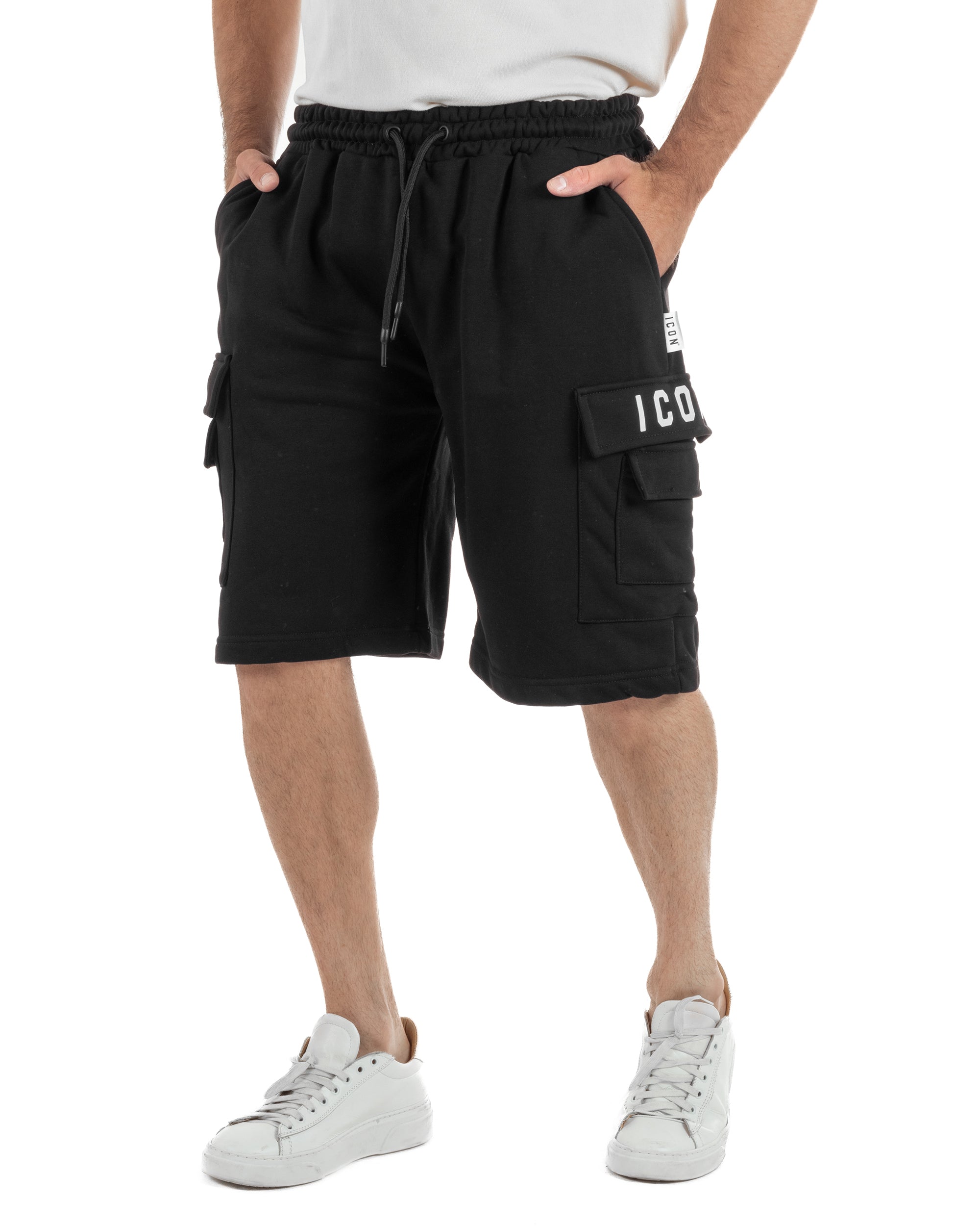 Bermuda jogger cargo uomo nero vita elastica coulisse tasche laterali logo regular fit streetwear
