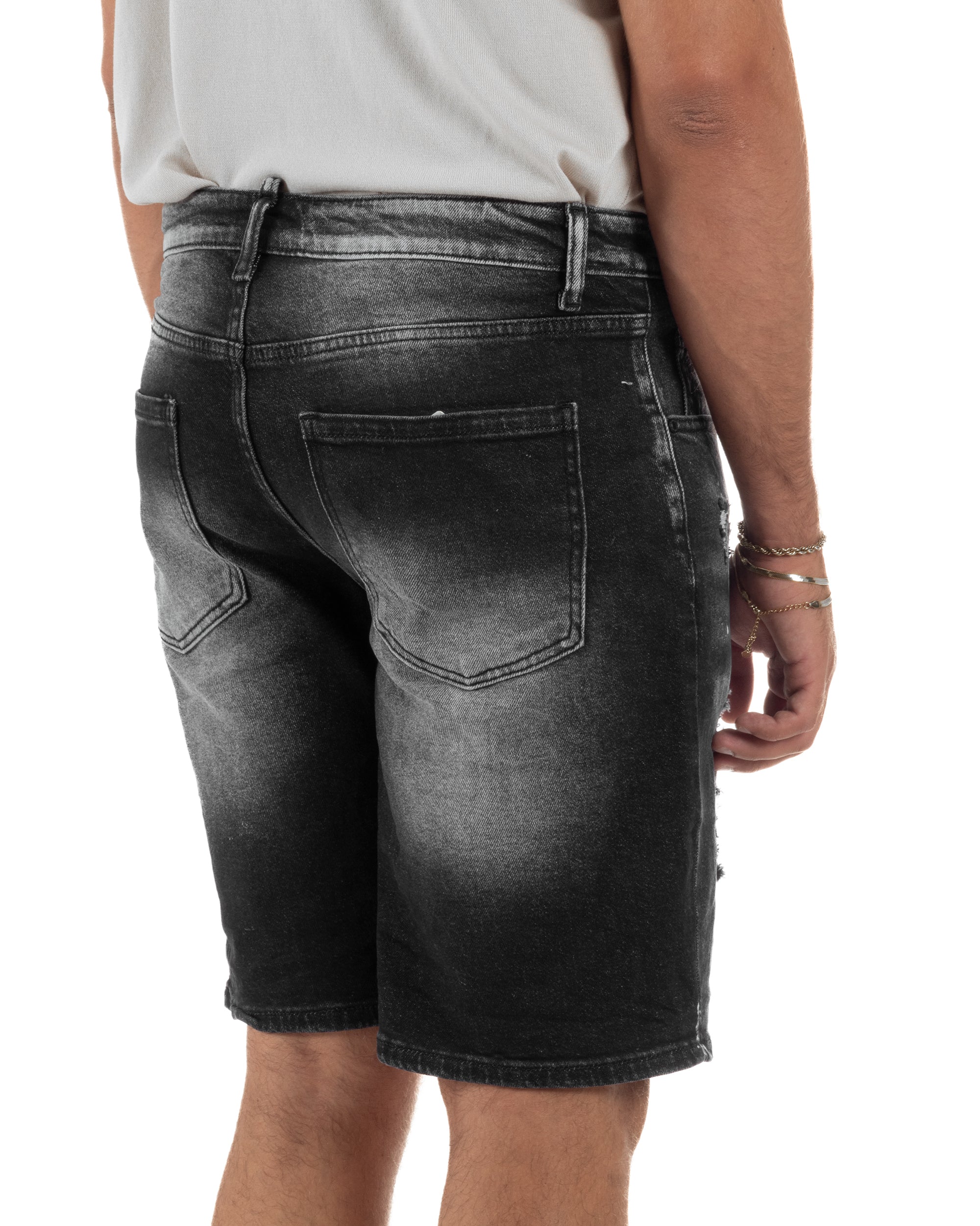 Bermuda pantaloncini uomo jeans rotture cinque tasche effetto used denim nero GIOSAL-PC2055A