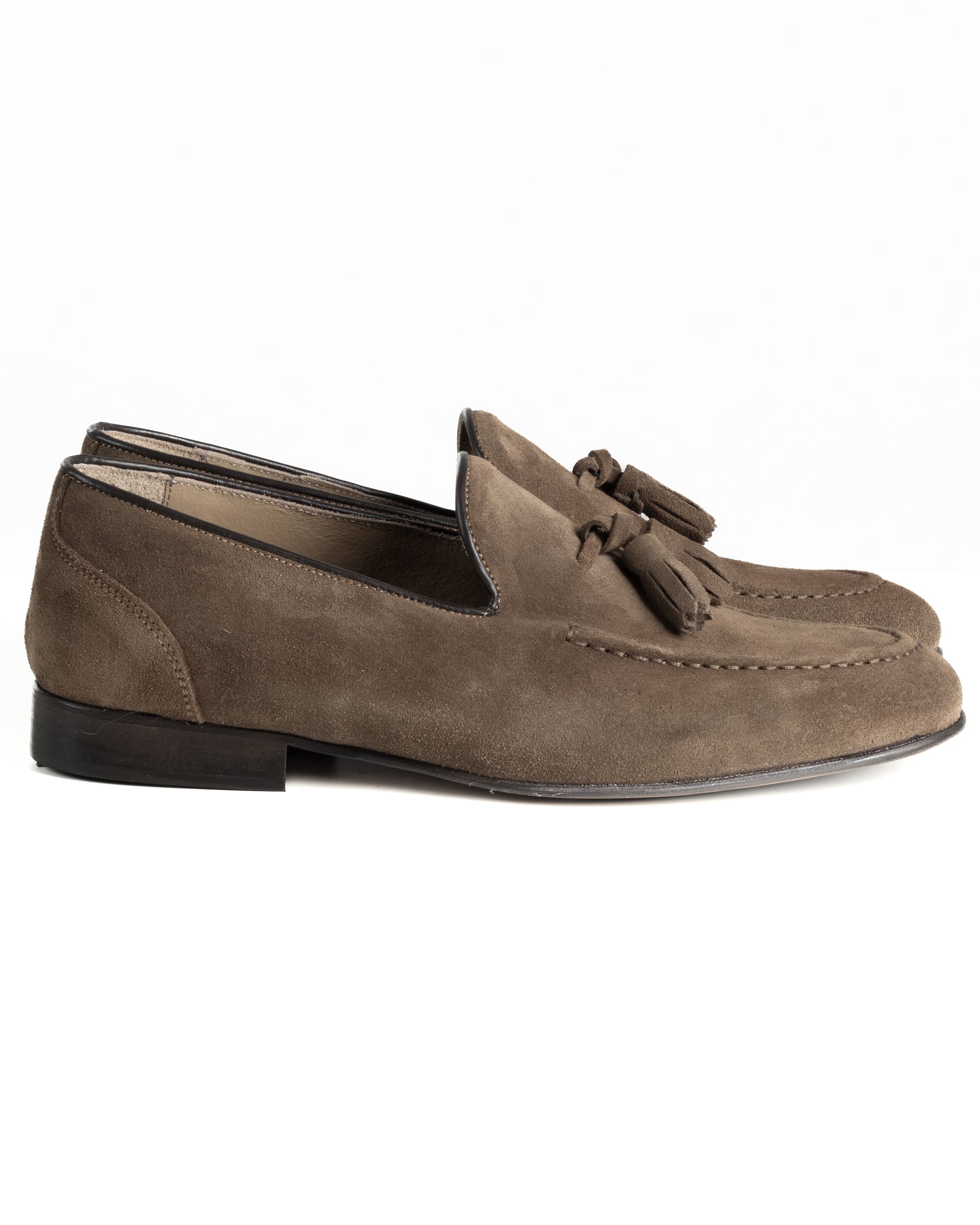 Mocassini uomo con nappine scarpe camoscio eleganti cerimonia pelle scamosciata suola di cuoio con ovalino antiscivolo casual tortora GIOSAL-S1322A