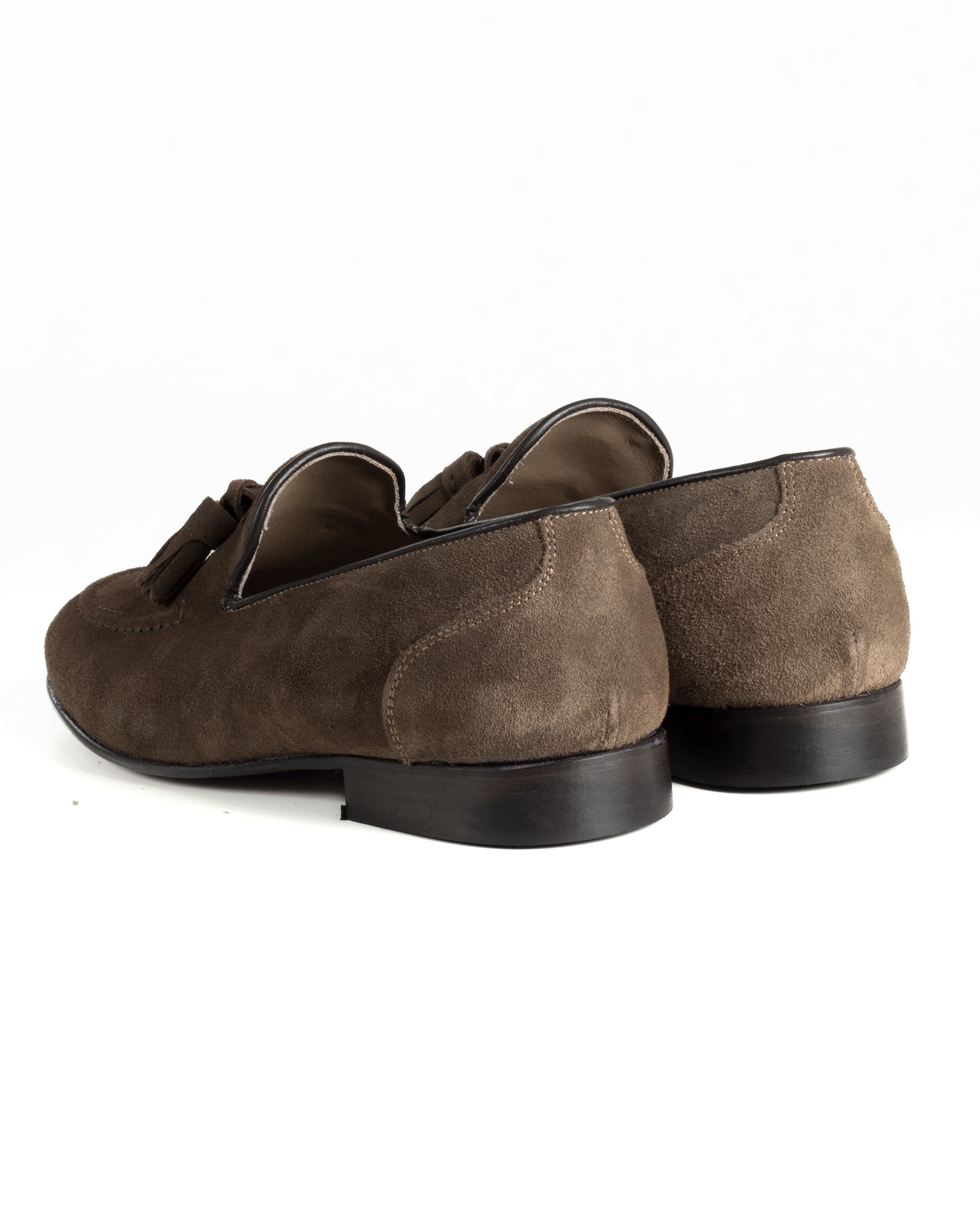 Mocassini uomo con nappine scarpe camoscio eleganti cerimonia pelle scamosciata suola di cuoio con ovalino antiscivolo casual tortora GIOSAL-S1322A