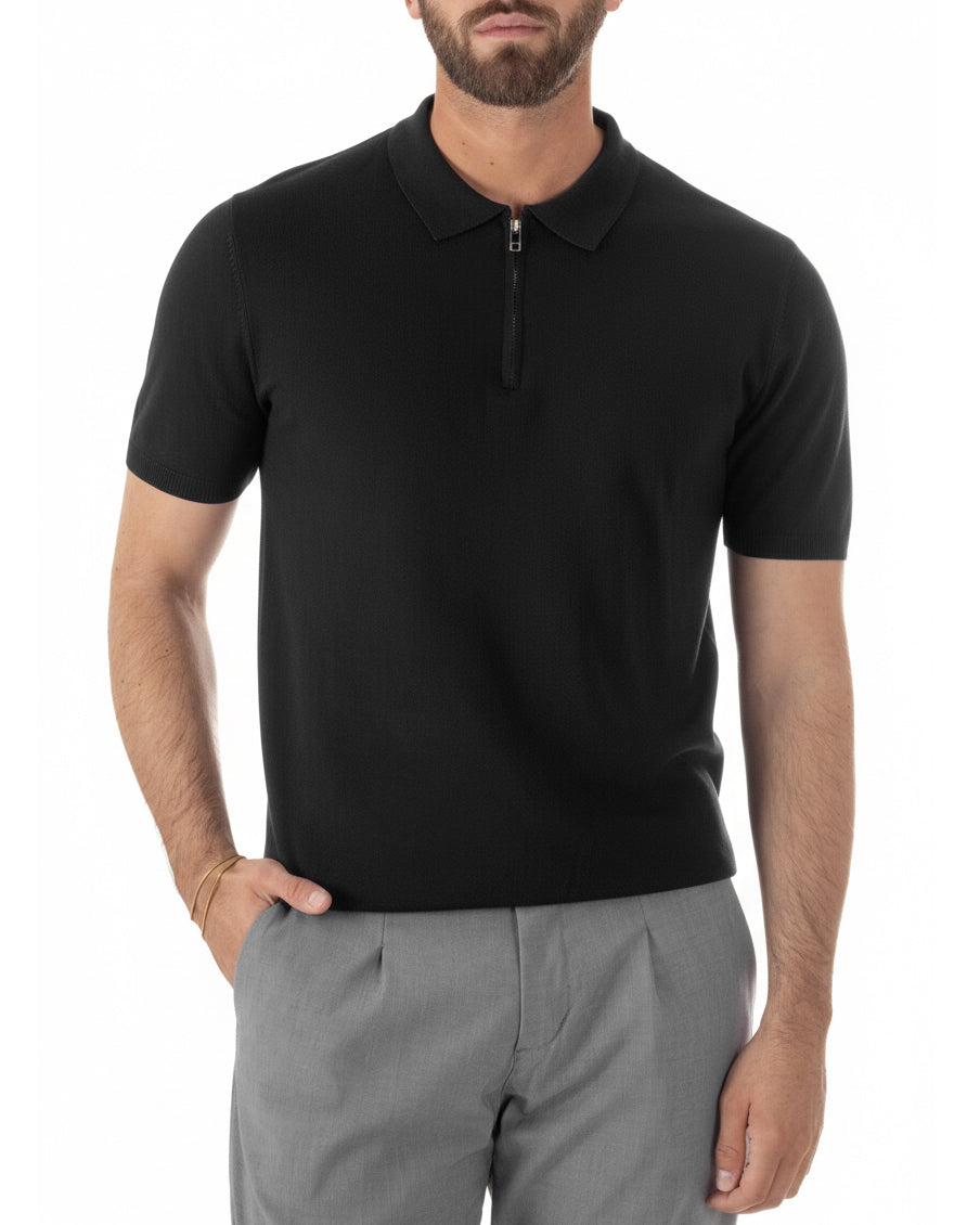 Vista frontale polo nero filo maglia colletto zip leggera uomo
