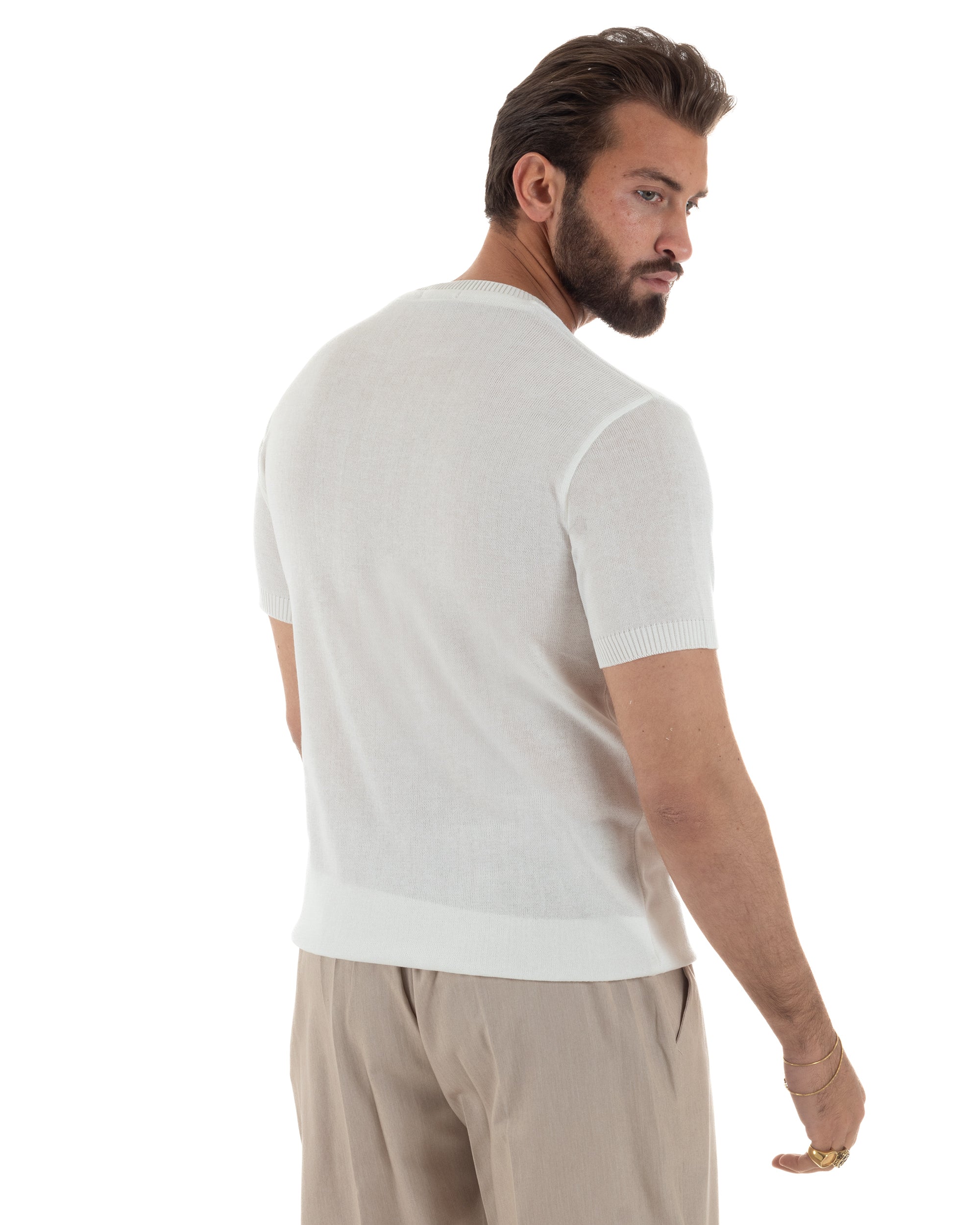 Vista posteriore polo uomo bianco filo maglia colletto serafino regular fit