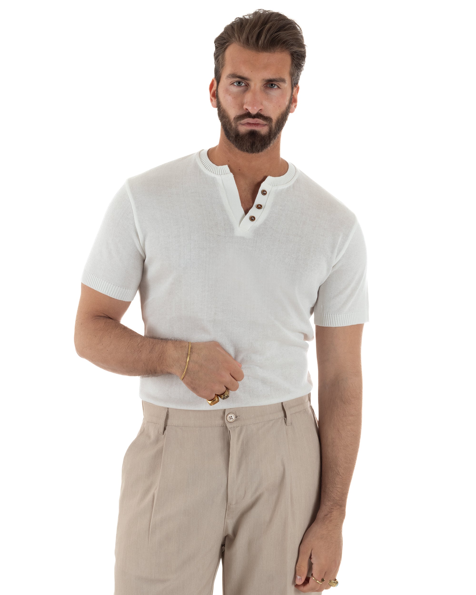 Vista completa polo uomo bianco colletto serafino filo leggera sottogiacca casual