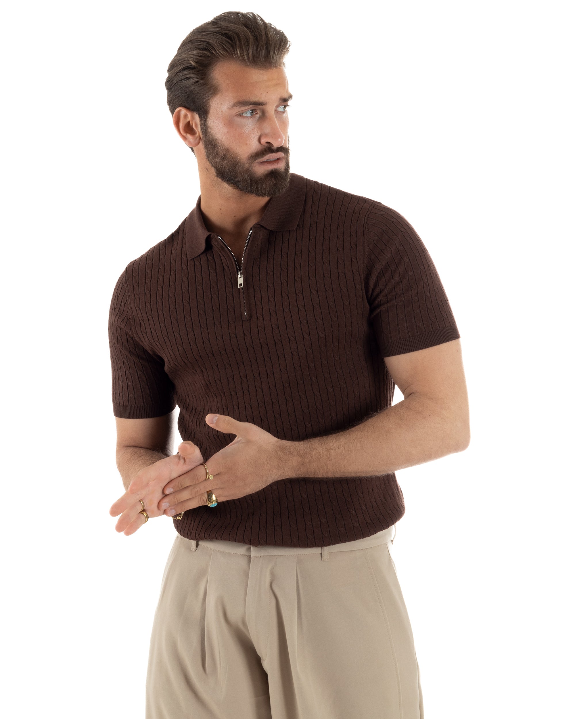 Dettaglio texture costine verticali polo marrone filo 79% viscosa uomo