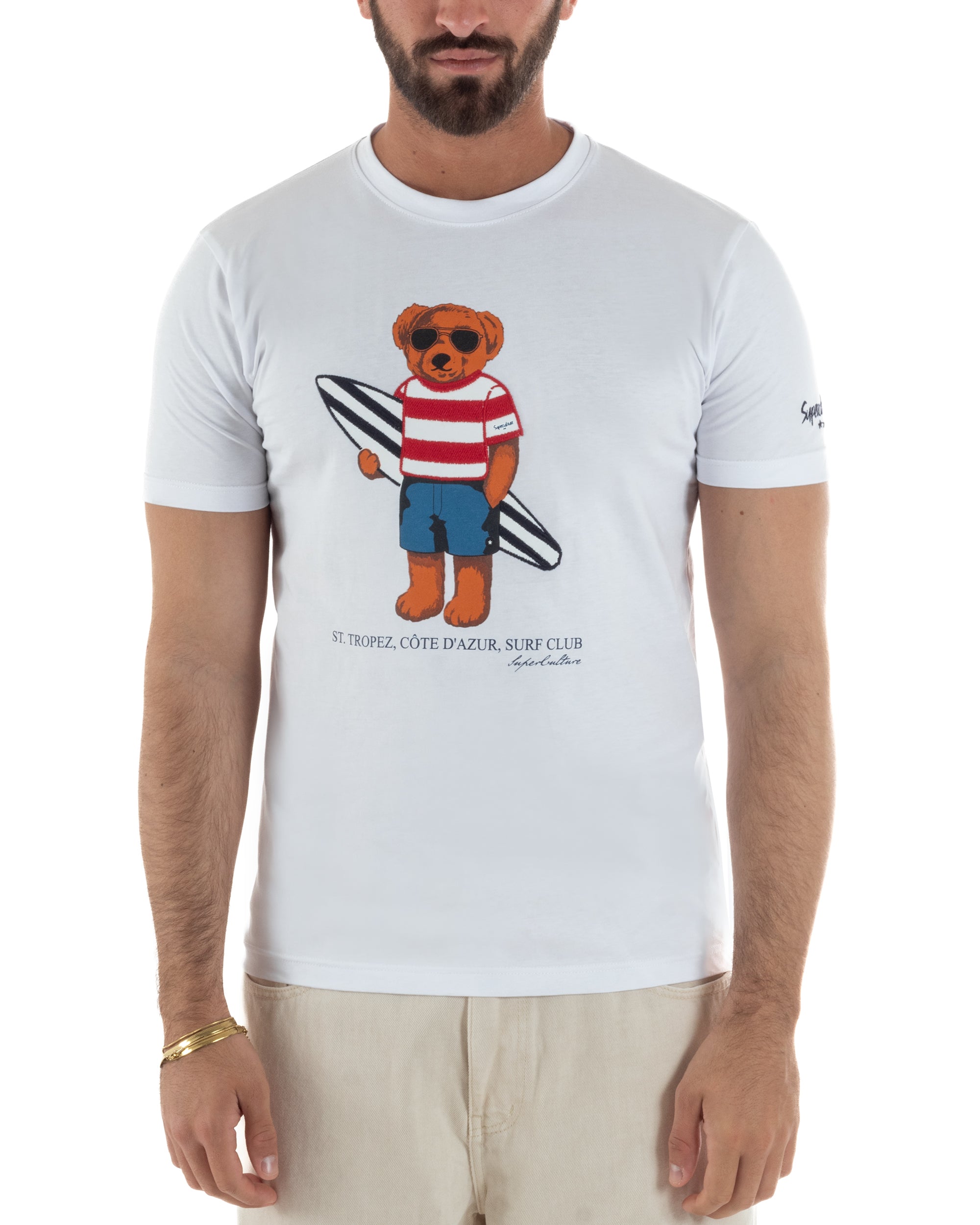 Vista frontale t-shirt bianca uomo grafica bear surf club tavola occhiali aviator Superculture