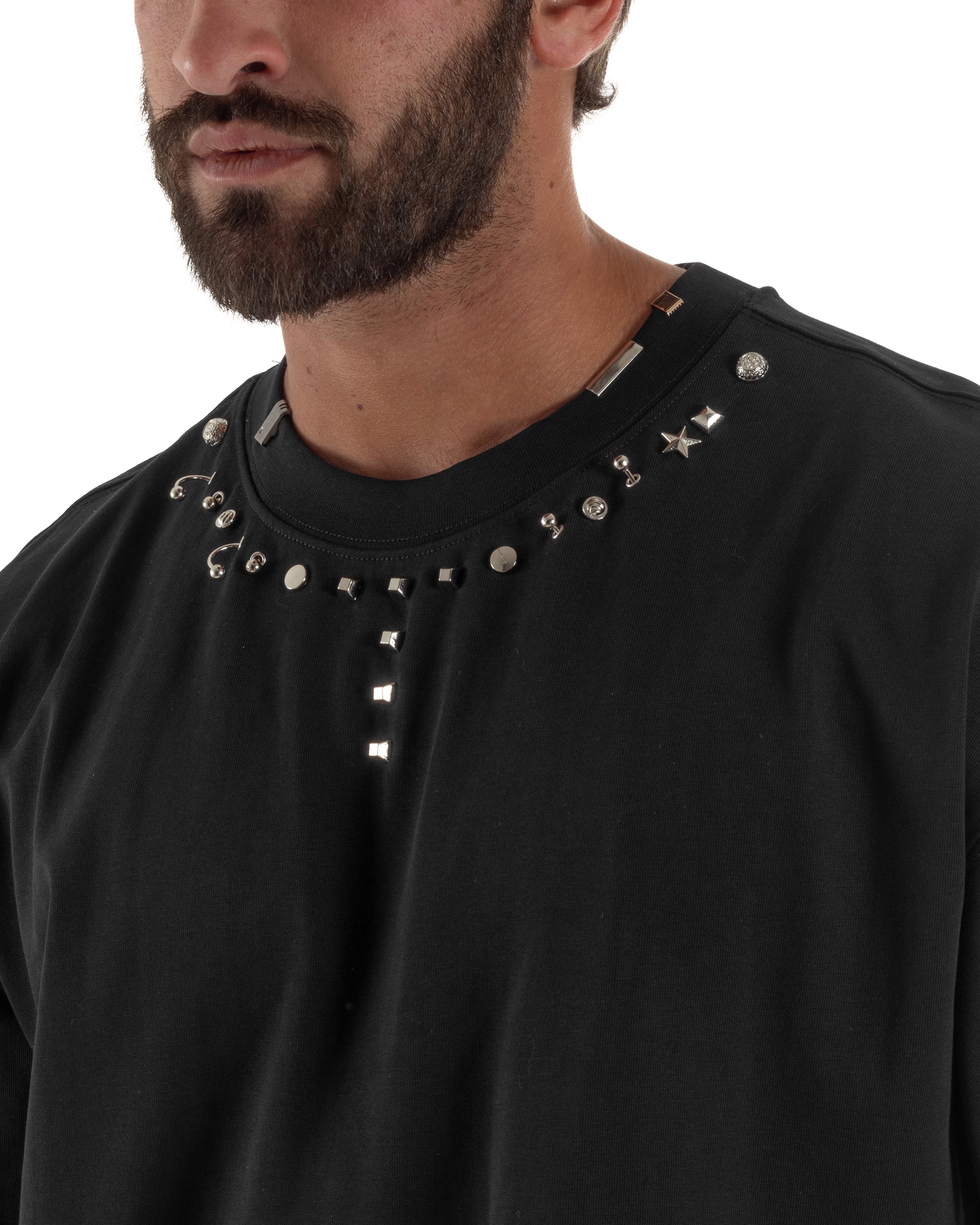 T-shirt uomo girocollo oversize borchie basic nero GIOSAL-TS3260A